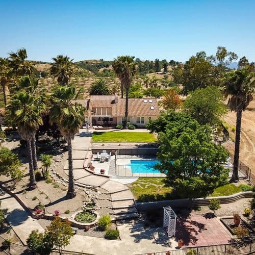 Hilltop Oasis Place - Image 1