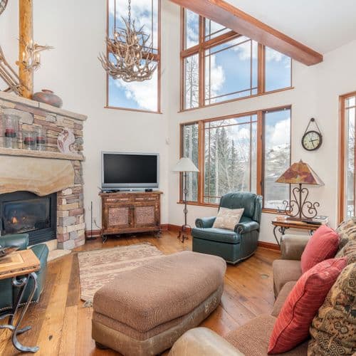 Pine Meadows House - Image 1