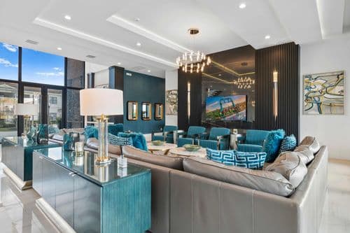 Legends Palazzo - Image 2
