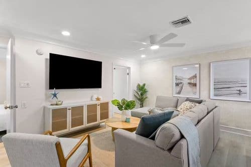 Mariner's Residence - Image 1