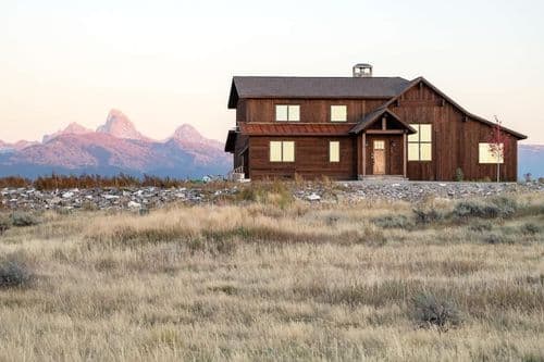Tamarack Trail Retreat - Image 2