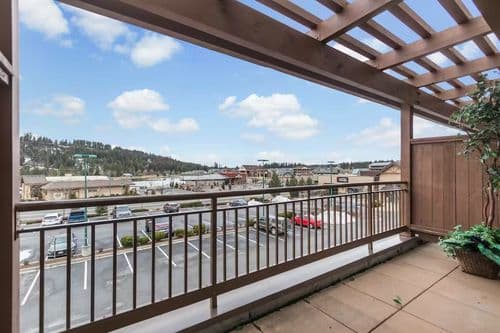 Fabulous Riverstone Retreat - Image 30