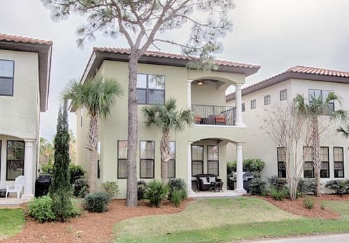 Villa Lago #1923 - Image 1
