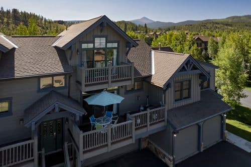 Oak Point Place - Image 2