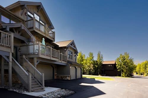 Oak Point Place - Image 44