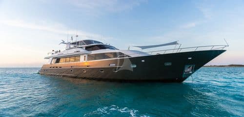 Unbridled Yacht - Image 2