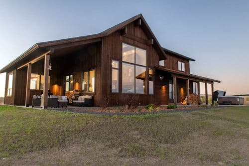 Tamarack Trail Retreat - Image 1