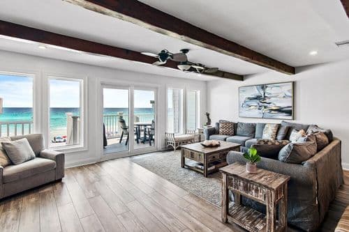 Little House on the Beach - Image 1