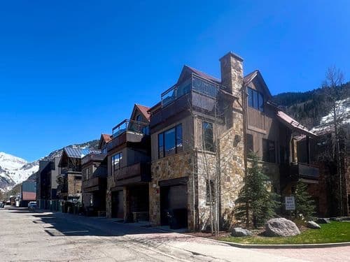 Aspen Terrace - Image 18