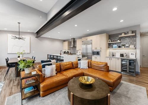 Caravelle Townhome #164 - Image 2