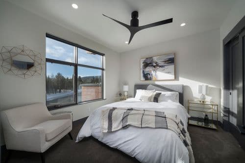 Snowcap Hideaway - Image 2