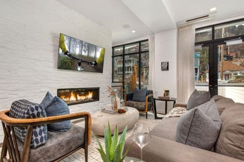 Parkite Condo #35 - Image 2