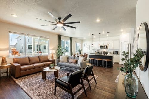 Redbud Hideaway - Image 1