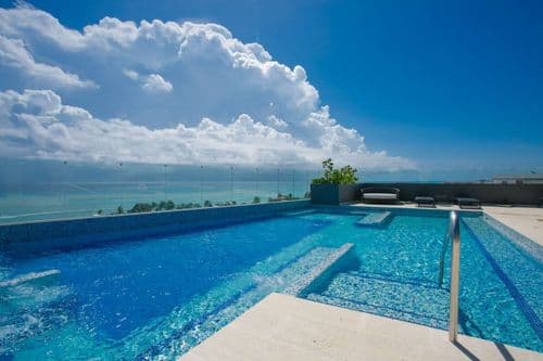Beach Feather Residence - Image 1