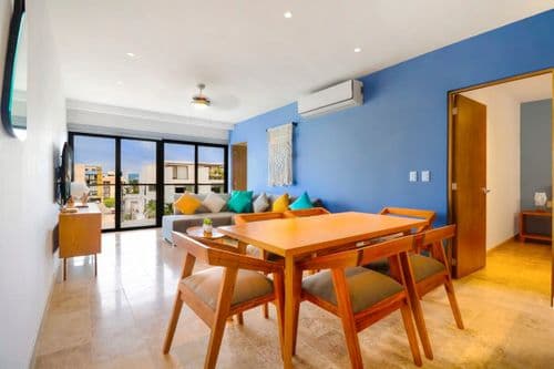 Hibiscus Residence - Image 2