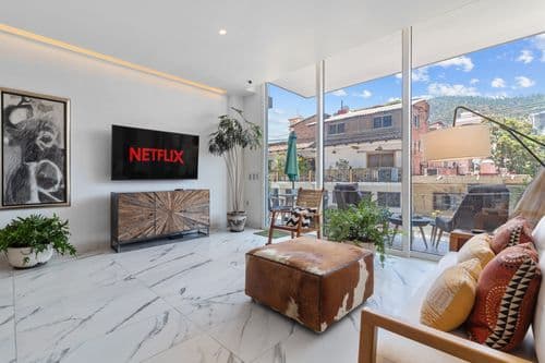 Vibrance Residence - Image 1