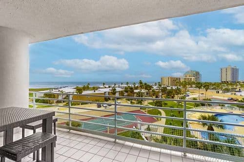 Harbor Residence - Image 22