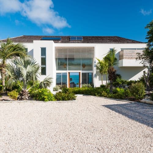 North Shore Five Bedroom Beachfront - Image 1