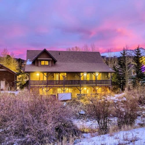 The River House Lodge - Image 1