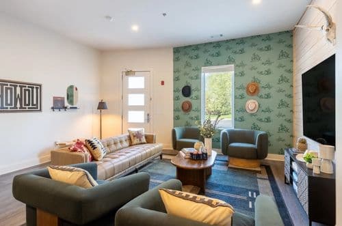 Ruby Residence - Image 2