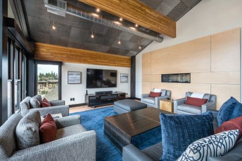 Royal Plaza Penthouse - Image 2