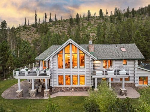 Modern Ski Home - Image 1