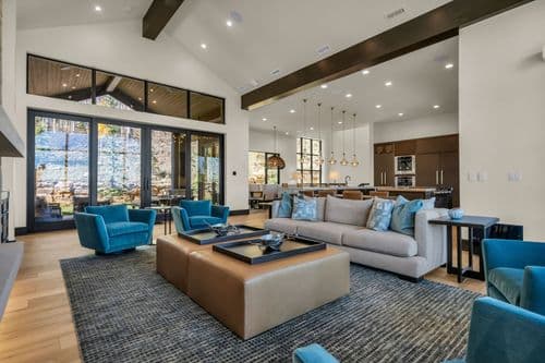 Sanctuary Chalet - Image 2