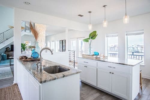 Sandcastle Beach House - Image 2