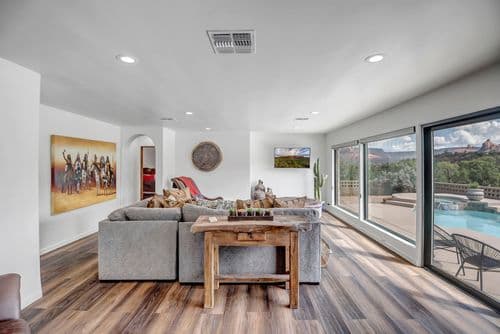 Chimney Rock Trail House - Image 2