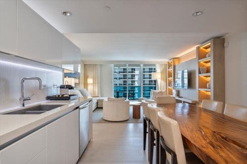 Serene Escape Condo - Image 2