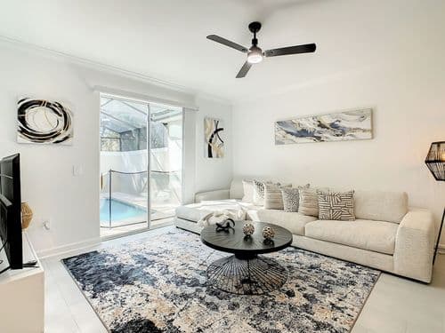 Sophisticated Living at Storey Lake - Image 2