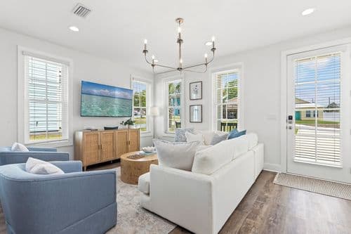 Relax & Reconnect at Coastal Breeze - Image 2