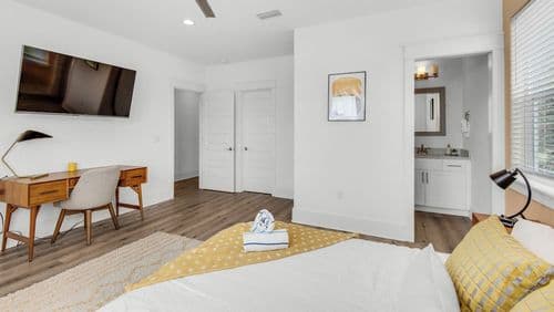 Miramar Stillness - Image 2