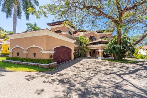 Hacienda del Arbol - Image 2