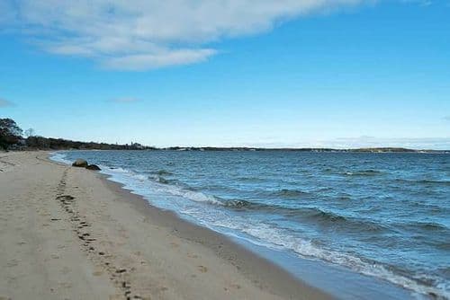 Sunset Beachfront Villa - Image 54