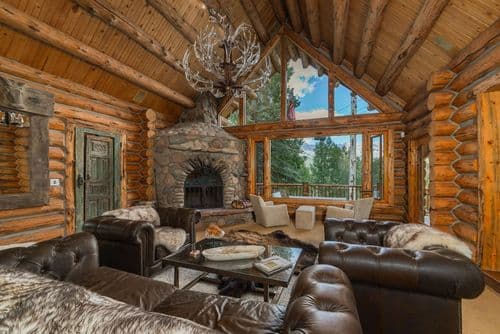 Touchstone Chalet - Image 1