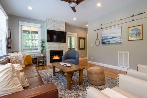 Sunny Side House - Image 1