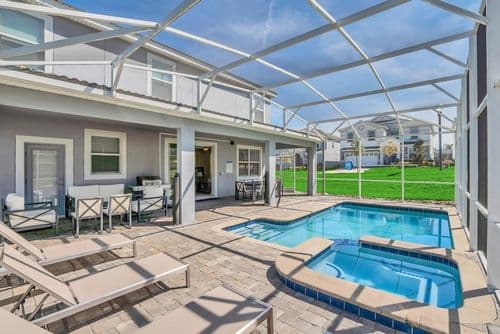 Resort Disney Home - Image 1