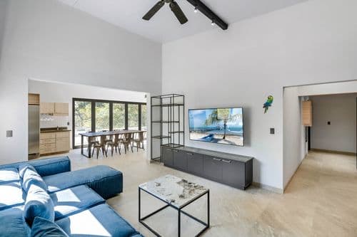 Mansion Elena - Image 1