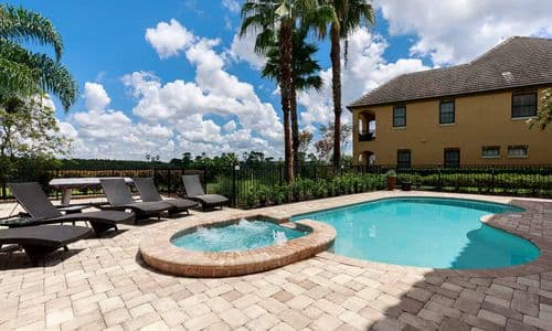 The Upscale Oasis - Image 2