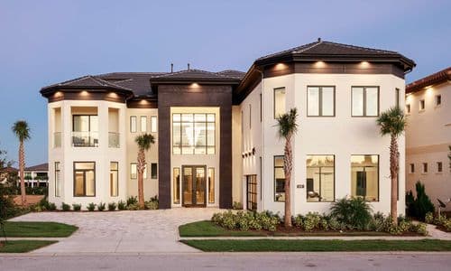 Luxurious Oasis - Image 1