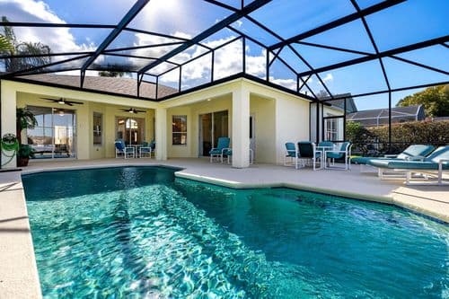 Hills Bay Retreat - Image 1