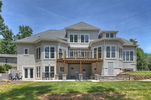 Bright Water Cove - Image 1