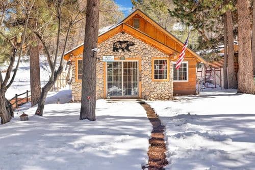 Lily's Bear Cabin #2544 - Image 1