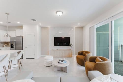Windsor Cay - Image 2