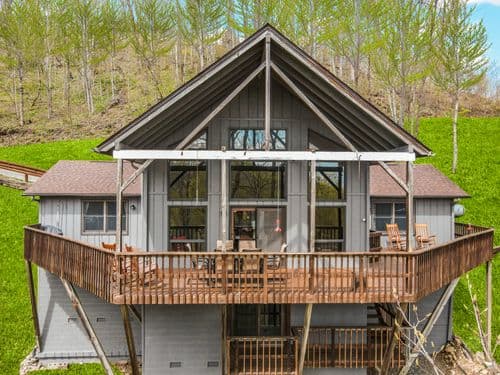 Wolf Ridge Retreat - Image 1