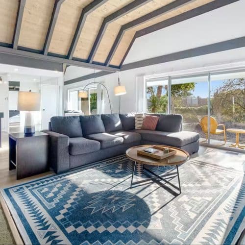 Scenic Vista Home - Image 1