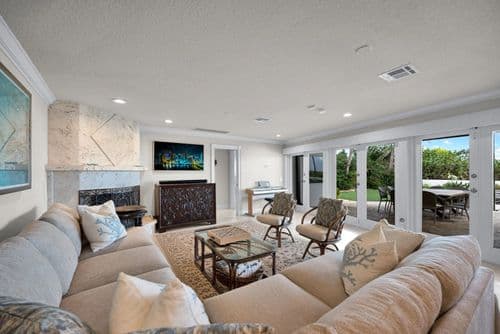 Oceanfront Estate - Image 2