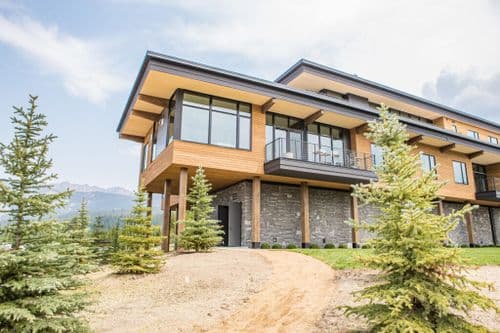 Rustic Madison Lakelodge - Image 30
