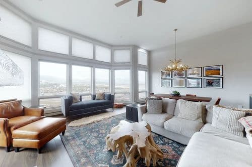 Fraser River Retreat - Image 2